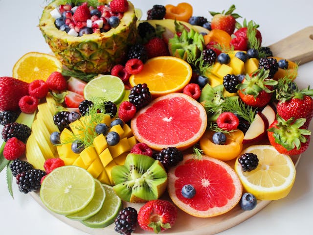 várias frutas